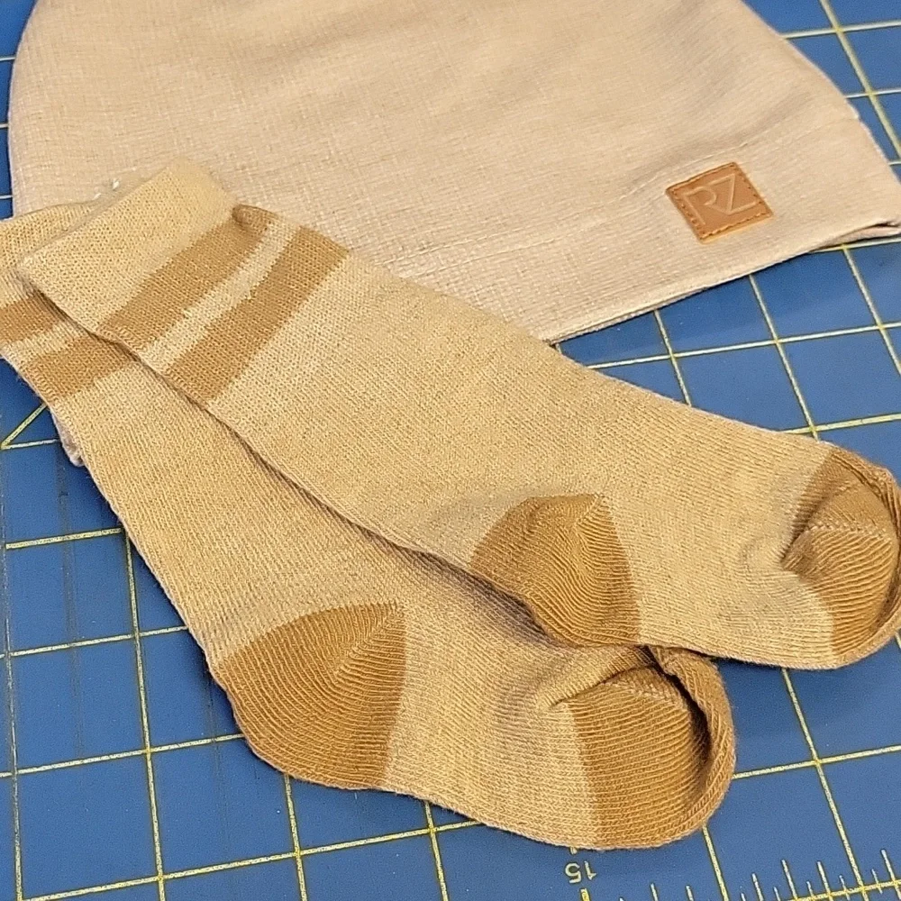 RZ Rachel Zoe Tan Socks & Beanie Set 12-18 Months New